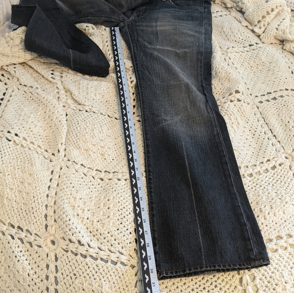 7 for All Mankind Jeans 32 bootcut dark jeans EUC - Picture 9 of 9
